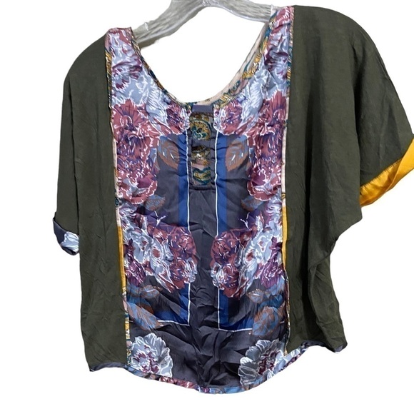 𝅺anthropologie Sz XS Tiny Scarf Tshirt - Picture 4 of 6